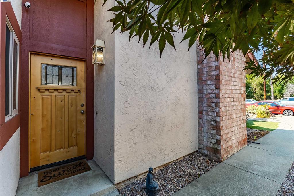 VIEWPOINTE - Residential