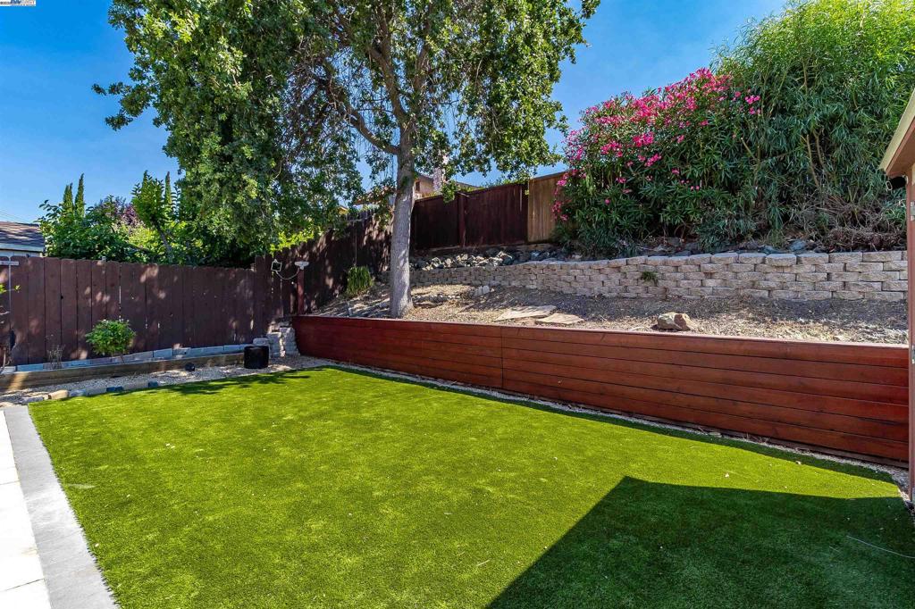 VIEWPOINTE - Residential