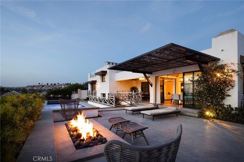 Photo of 7 Seabreeze Terrace, Dana Point, CA 92629 (MLS # NP26088990)