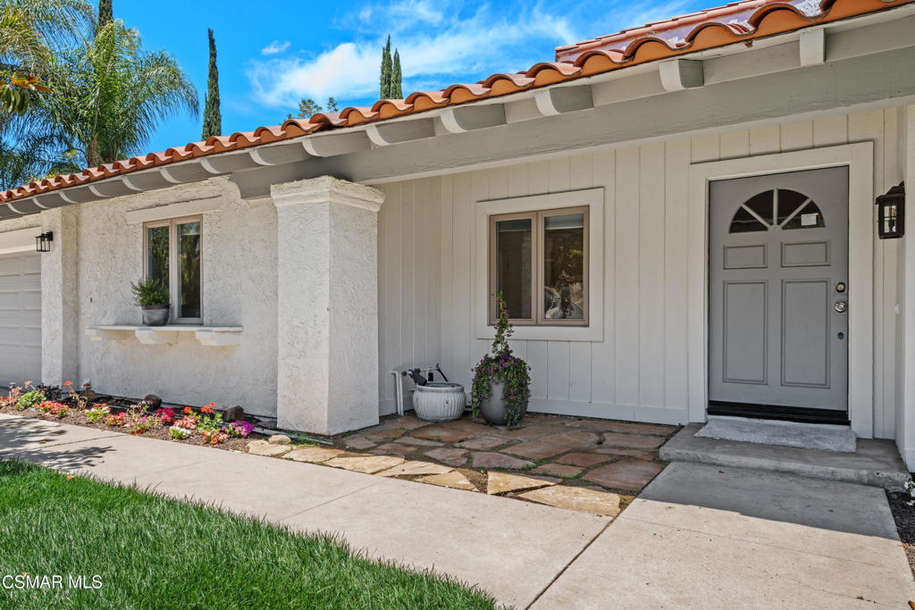 2257 Glastonbury Road