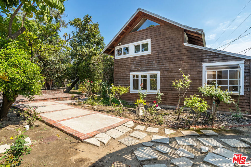 1635 N Ogden Drive