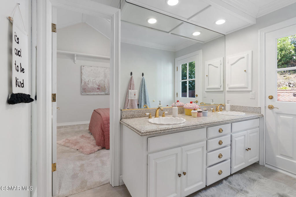 Westlake Trails-704 - 704 - Residential