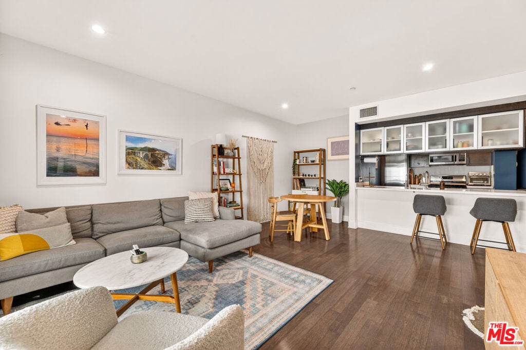 1700 Sawtelle Boulevard