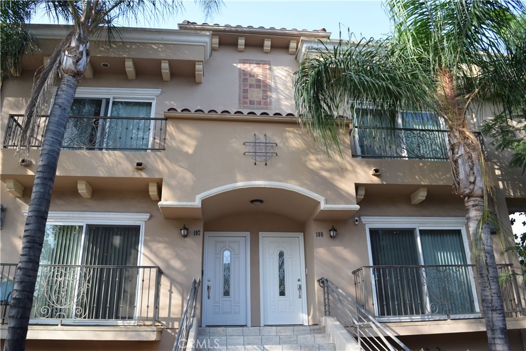 Highly sought after 3-Bedroom End-Unit Townhome – Fully Updated & Move-In Ready!
Don’t miss this rare opportunity to own a stylish three-bedroom end-unit townhome in the heart of Van Nuys! This freshly updated, three-level home offers the perfect blend of space, style, and functionality.
Step inside to discover an open-concept main level featuring high ceilings, elegant crown molding, recessed lighting, and abundant natural light thanks to the coveted end-unit location. The living and dining areas flow seamlessly into a modern kitchen equipped with custom cabinetry, granite countertops, and ample prep space plus custom built-in bar is deal for both everyday living and entertaining.
Upstairs, retreat to the spacious primary suite with brand new luxury vinyl flooring, a private balcony, and generous closet space. The en-suite bath shines with updated mirrors and lighting. Two additional bedrooms on the same level also feature premium laminate flooring and share a beautifully refreshed bathroom with contemporary fixtures. Stunning views of hills.
A large 288 sq. ft. bonus room on the lower level offers endless versatility—perfect for a home theater, gym, office, or playroom. (Bonus room not included in listed square footage.)
Additional features include:
Fresh interior paint throughout
New luxury carpeting on stairs and in bonus space
2-car garage with additional guest parking
Central location near grocery stores, restaurants, and coffee shops
This rare end-unit gem combines turnkey convenience with thoughtful upgrades and an unbeatable location. Schedule your showing today—homes like this don’t come along often!