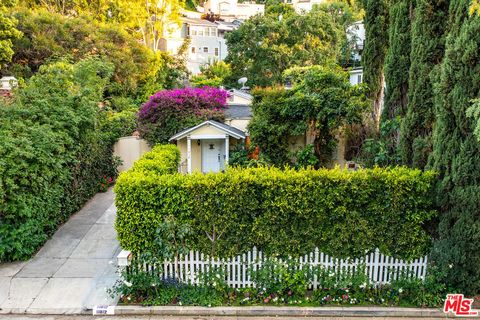 11812 Sunshine Terrace Studio City CA 91604