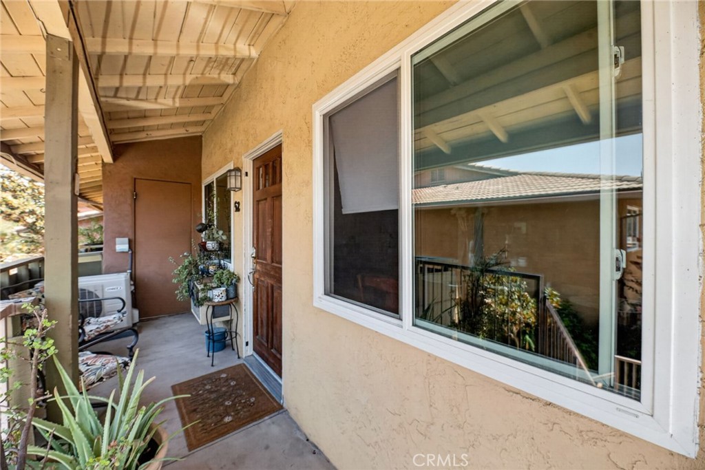 2041 E Grand Ave 52
