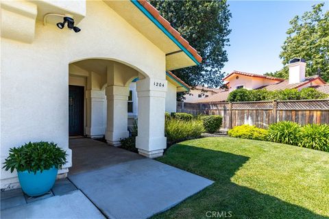 Tiny photo for 1204 Sunrise Court, Paso Robles, CA 93446 (MLS # PI26099831)