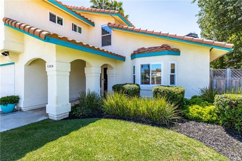 Tiny photo for 1204 Sunrise Court, Paso Robles, CA 93446 (MLS # PI26099831)