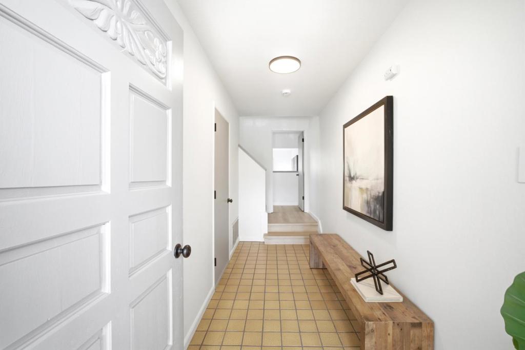16 Moneta Court