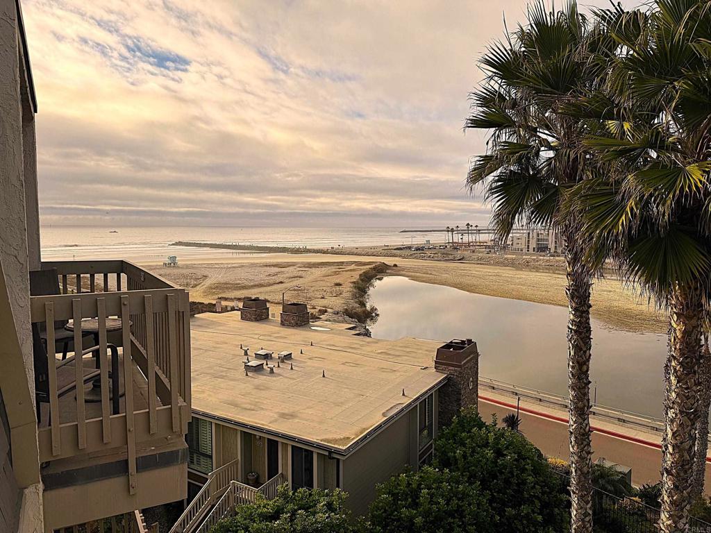 999 N Pacific Street G316