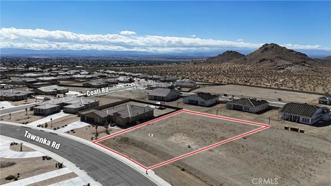 Photo of 17206 Tawanka Road, Apple Valley, CA 92307 (MLS # HD25247326) Photo of 17206 Tawanka Road, Apple Valley, CA 92307 (MLS # HD25247326)