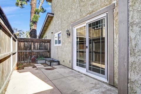 Tiny photo for 1887 Montgomery Avenue, Ventura, CA 93004 (MLS # NDP2602102)