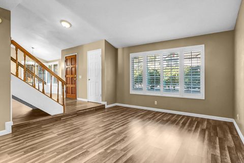 Tiny photo for 1887 Montgomery Avenue, Ventura, CA 93004 (MLS # NDP2602102)