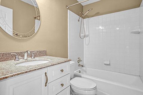 Tiny photo for 1887 Montgomery Avenue, Ventura, CA 93004 (MLS # NDP2602102)