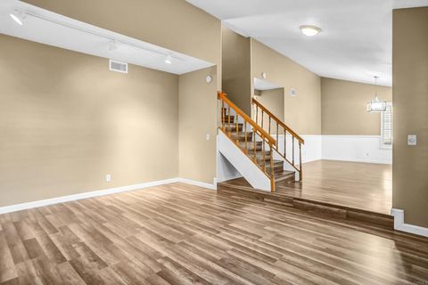 Tiny photo for 1887 Montgomery Avenue, Ventura, CA 93004 (MLS # NDP2602102)