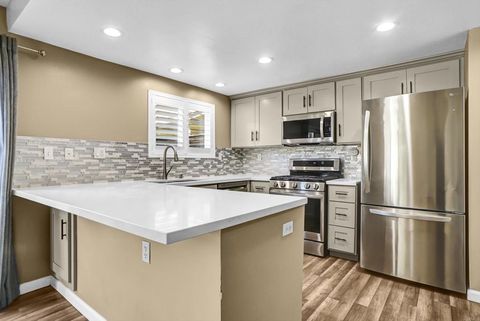 Tiny photo for 1887 Montgomery Avenue, Ventura, CA 93004 (MLS # NDP2602102)