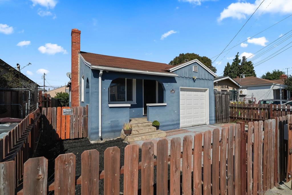 1309 105th Ave Ave, Oakland CA 94603