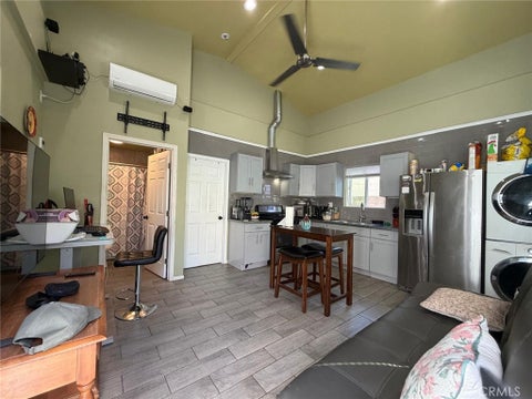 Photo of 312 N Pasadena AVE, Azusa, CA 91702 (MLS # TR26228402)