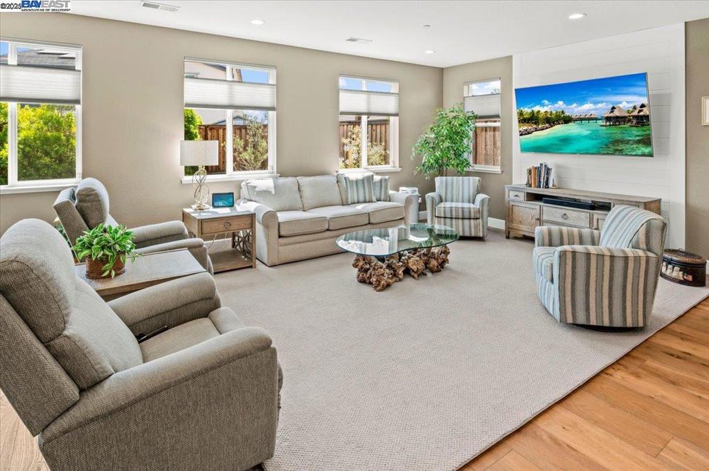 Not Listed - Residential