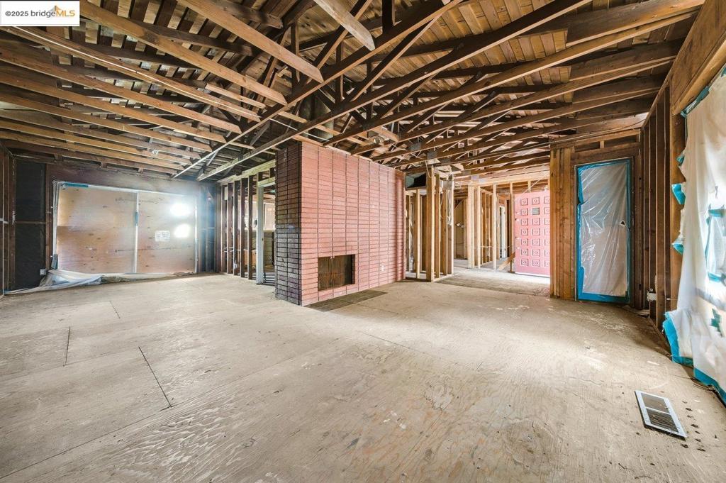 CHABOT PARK HIGH - Residential