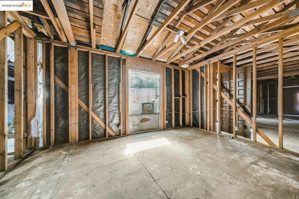 CHABOT PARK HIGH - Residential