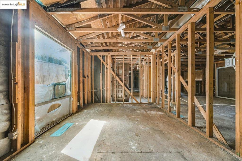 CHABOT PARK HIGH - Residential