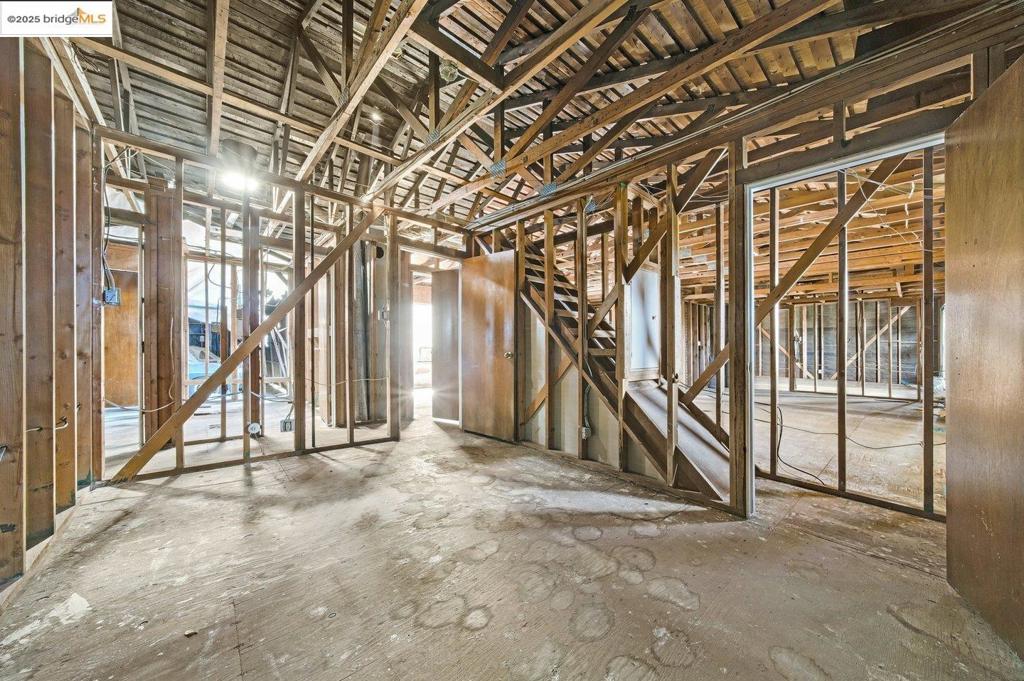 CHABOT PARK HIGH - Residential