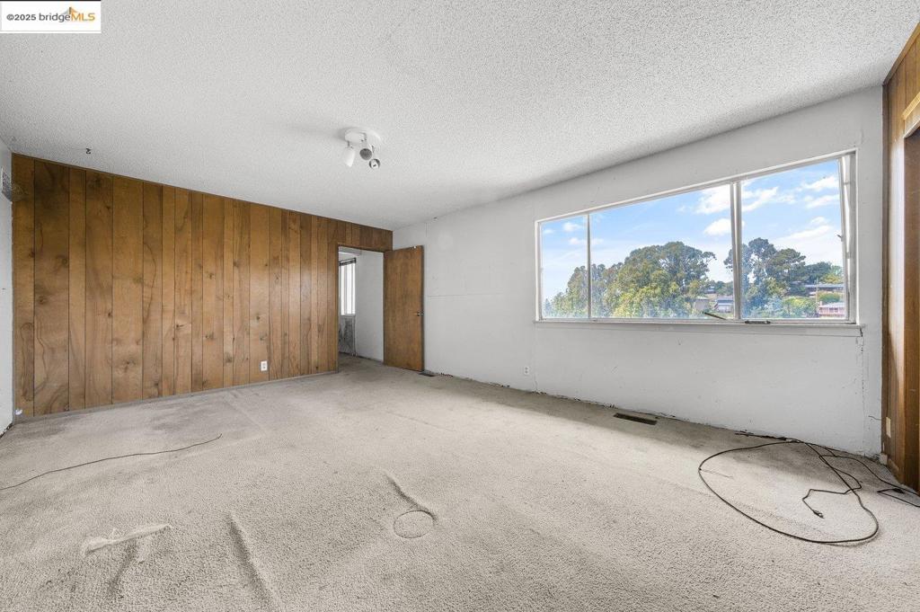 CHABOT PARK HIGH - Residential