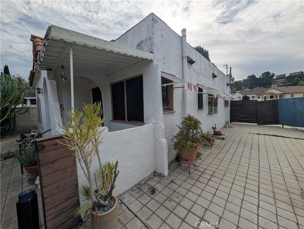 1168 Knoll Drive