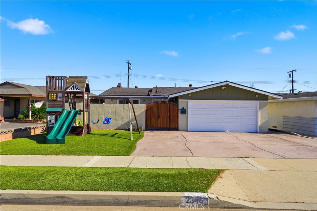 2346 W 234th W