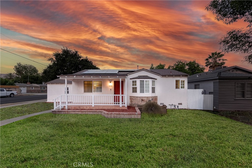 Beautifully Updated Mission Hills Home-
Welcome to this lovingly cared-for Mission Hills home, originally featuring 2 bedrooms and 1 bathroom, with a garage conversion adding a third bedroom and second bathroom—making it a total of 3 bedrooms and 2 bathrooms.
Situated on a desirable cut corner lot, this home offers great outdoor spaces including a well-manicured front yard, a cozy back porch, and a private backyard perfect for entertaining or relaxing.
Inside, you'll find wood floors throughout the main living areas, a modern kitchen with granite countertops and a sleek backsplash, and tastefully updated bathrooms. The converted space adds flexibility—ideal for guests, extended family, or a home office.
Energy-efficient solar panels help keep utility costs low, and the prime location puts you just a short walk from Brand Park, with easy access to the 5, 405, and 118 freeways.
This is a fantastic starter home in a highly convenient neighborhood. Don’t miss this opportunity to own a move-in-ready gem in the heart of the Valley!