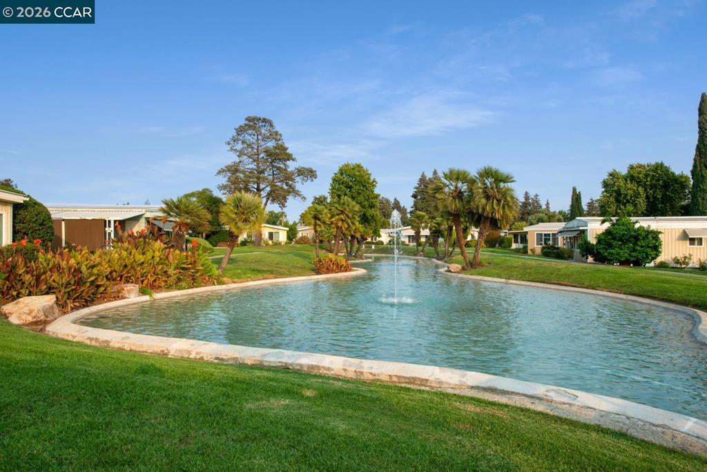 2287 Dalis Dr