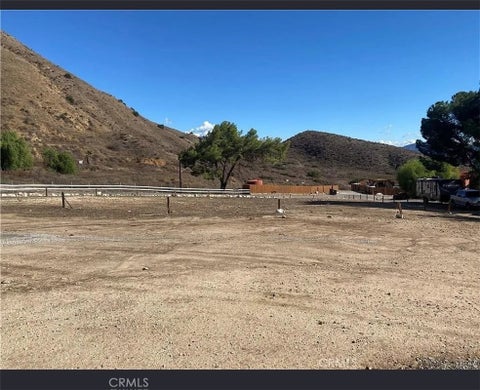 Photo of 13915 Kagel Canyon Rd, Sylmar, CA 91342 (MLS # SR26188033)