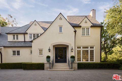 10301 Strathmore Drive Los Angeles CA 90024