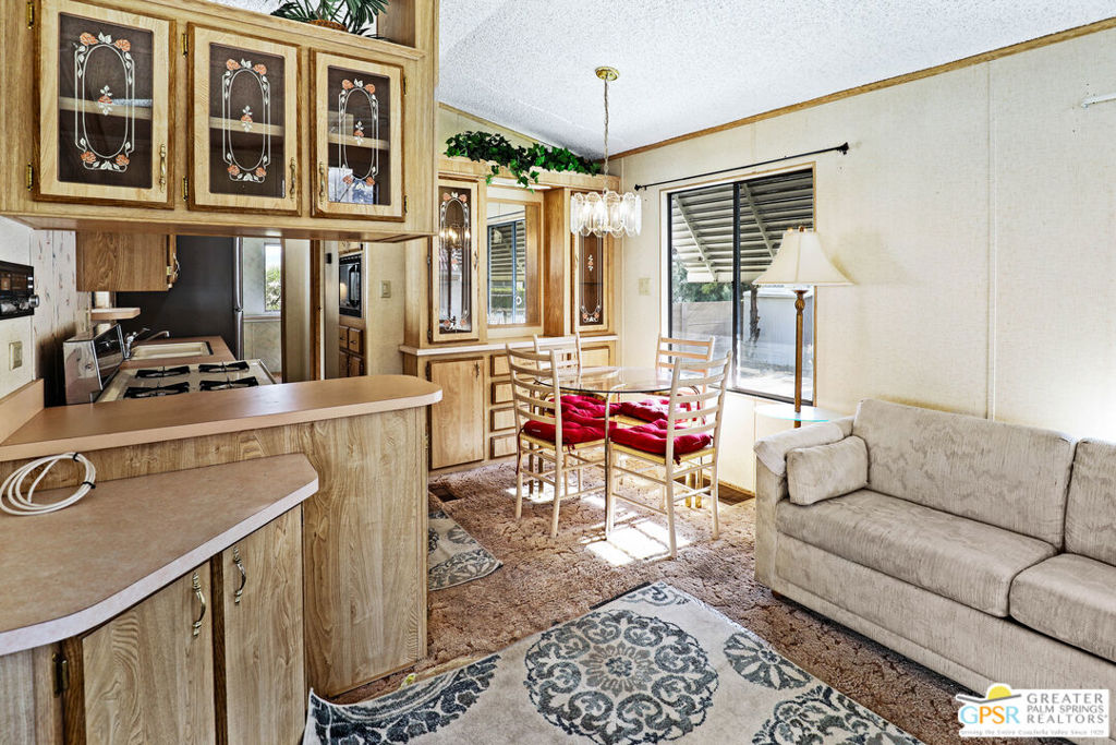 Sungate - Manufactured In Park