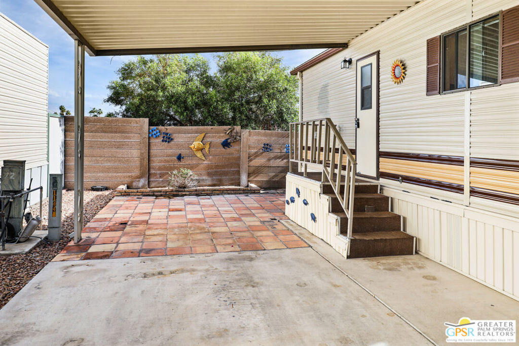 Sungate - Manufactured In Park