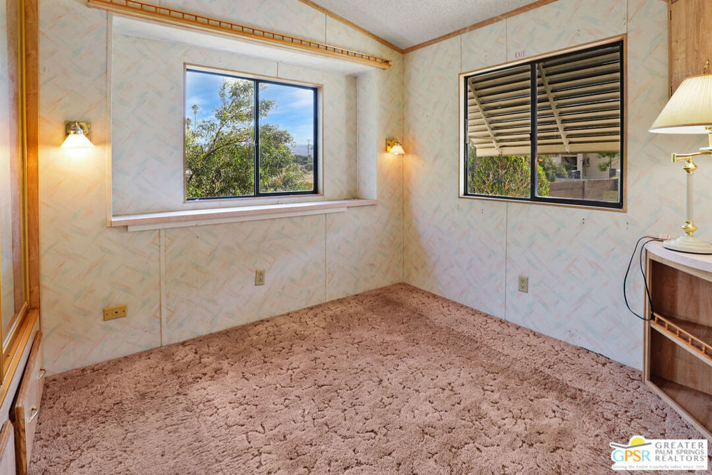 Sungate - Manufactured In Park