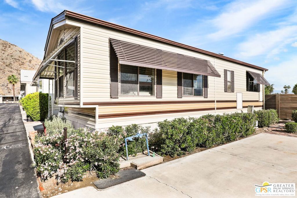 Sungate - Manufactured In Park