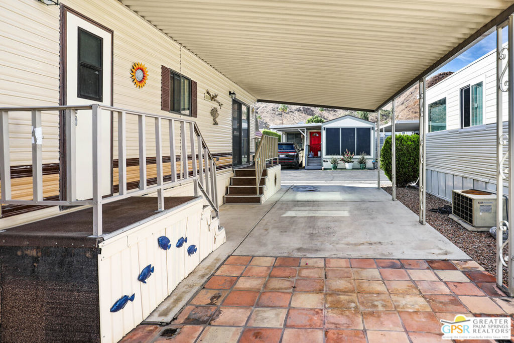 Sungate - Manufactured In Park