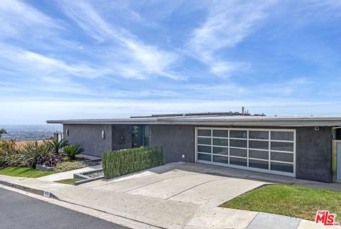 Photo of 16722 CHARMEL Lane, Pacific Palisades, CA 90272 (MLS # 25610061)