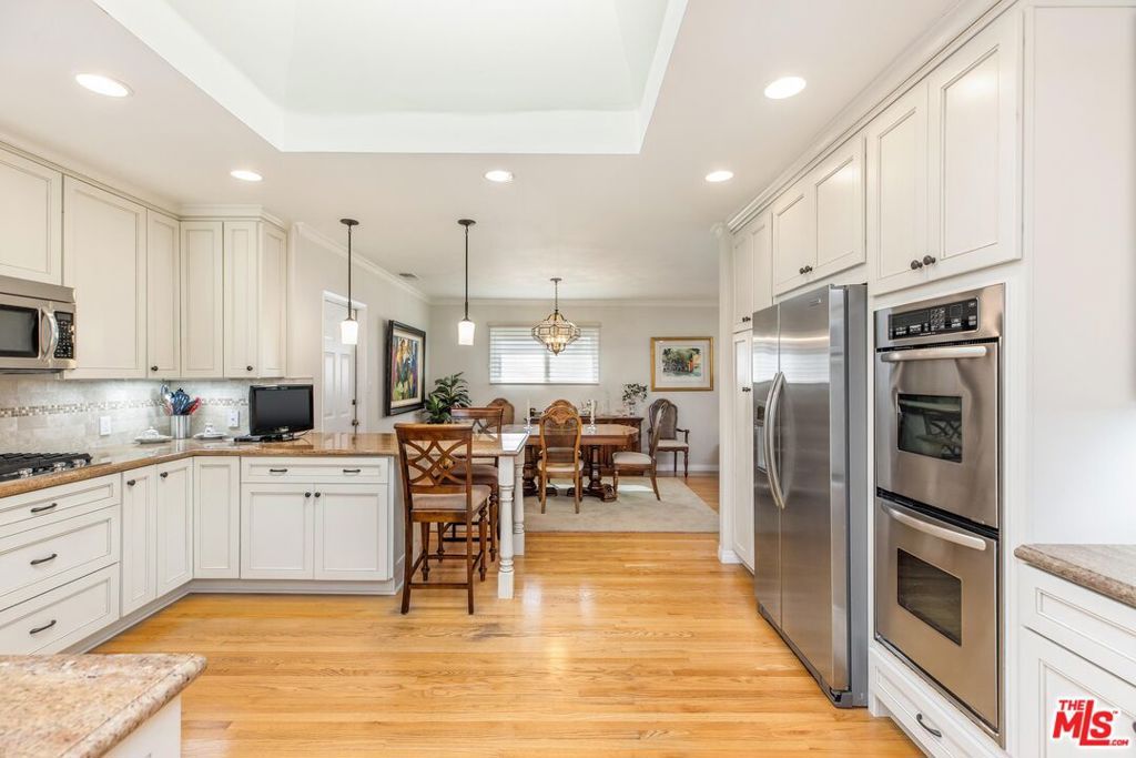 Photo of 4829 Dempsey Avenue, Encino, CA 91436 (MLS # 26656307)