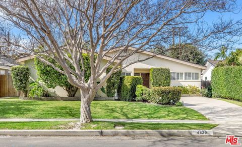 Photo of 4829 Dempsey Avenue, Encino, CA 91436 (MLS # 26656307)
