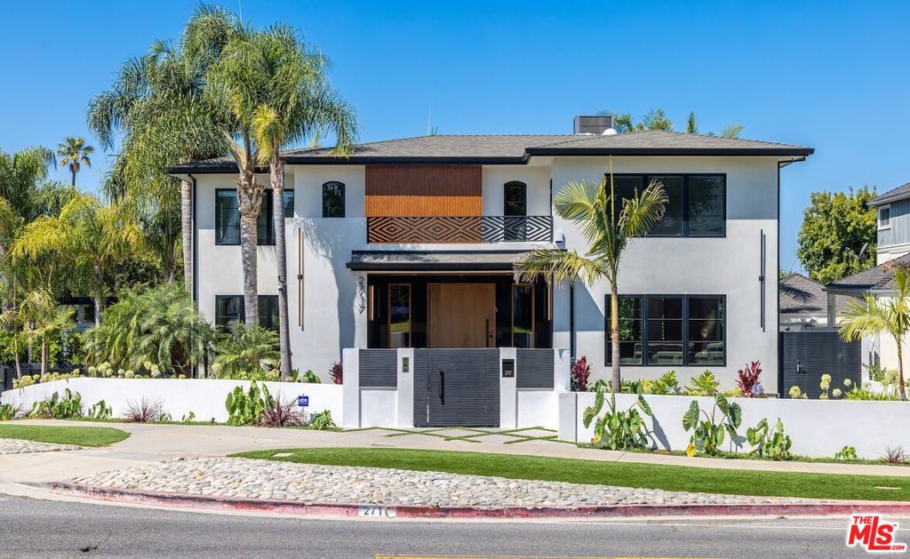 Properties 2 2717 Motor Avenue