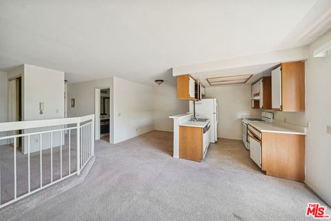Photo of 1519 N Martel Avenue #211, Los Angeles, CA 90046 (MLS # 25629625)