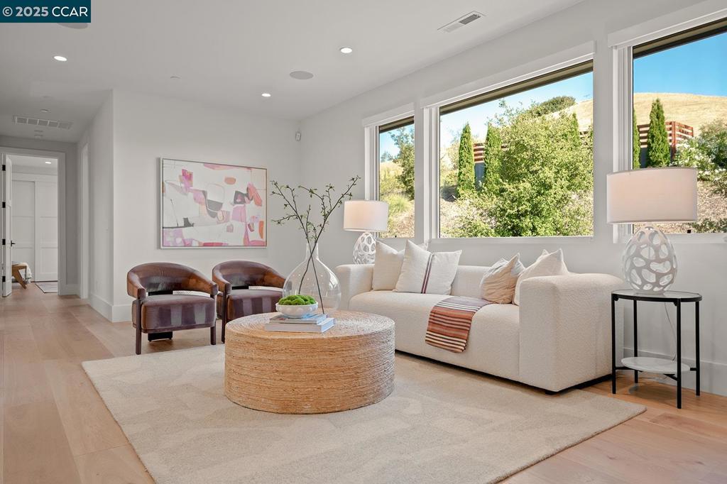 BURTON VALLEY - Residential