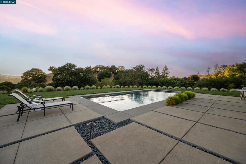 BURTON VALLEY - Residential