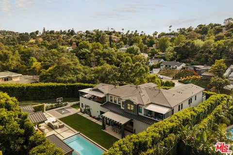 Tiny photo for 15321 Kingswood Lane, Sherman Oaks, CA 91403 (MLS # 26861983)