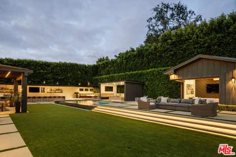 Tiny photo for 15321 Kingswood Lane, Sherman Oaks, CA 91403 (MLS # 26861983)