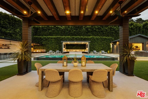 Tiny photo for 15321 Kingswood Lane, Sherman Oaks, CA 91403 (MLS # 26861983)