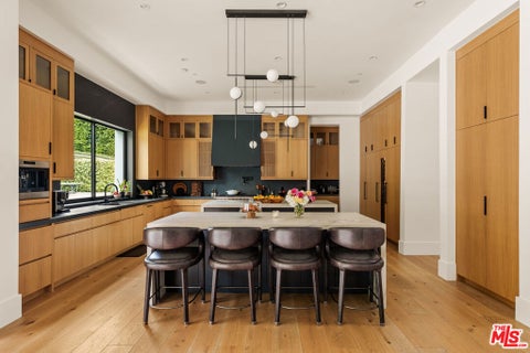 Tiny photo for 15321 Kingswood Lane, Sherman Oaks, CA 91403 (MLS # 26861983)